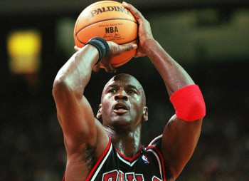 Майкл Джордан продає за $3 млрд контрольний пакет акцій клубу Charlotte Hornets